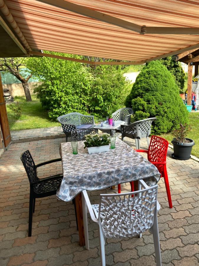 Apartment Bel Modernise Avec Terrasse. Villar-Saint-Pancrace